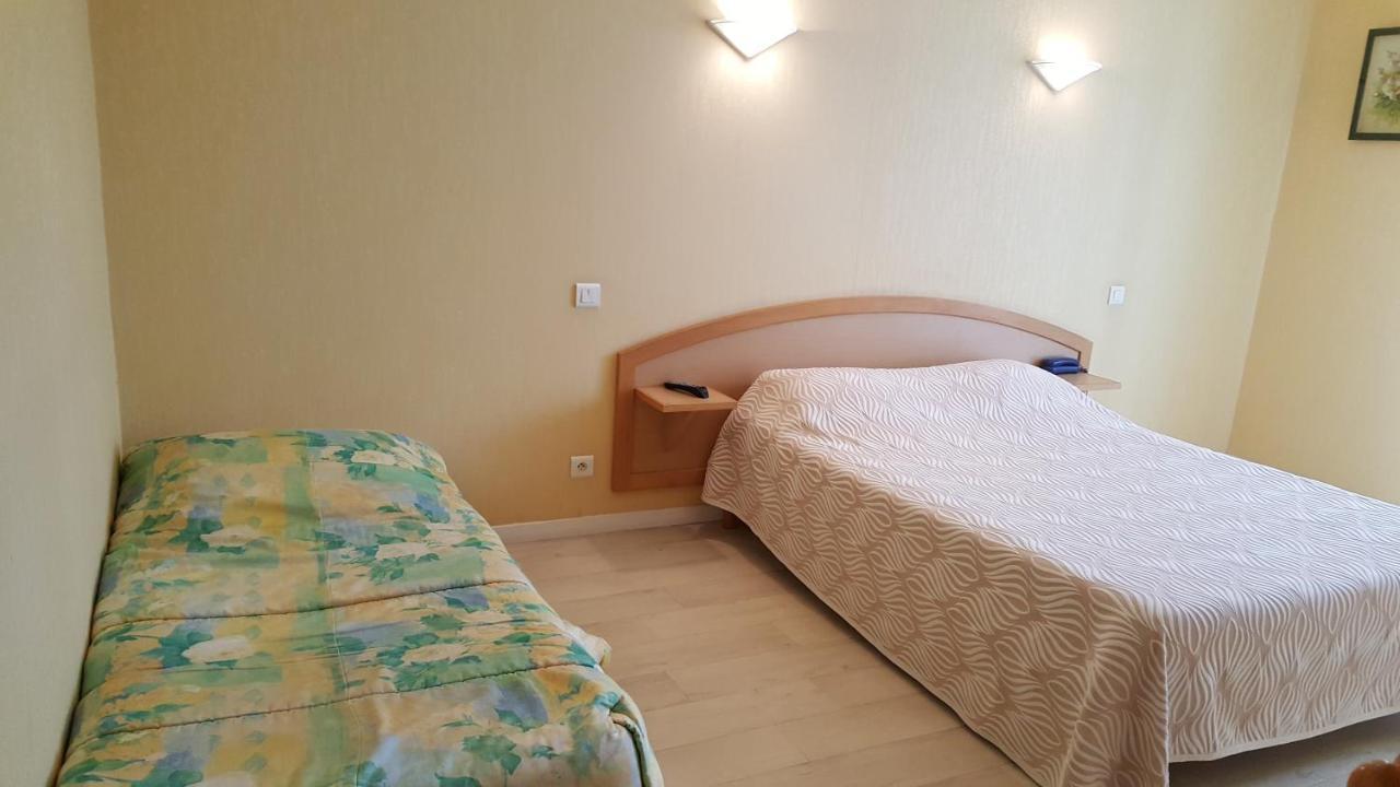 Hotel La Renaissance Cherbourg-en-Cotentin Zewnętrze zdjęcie