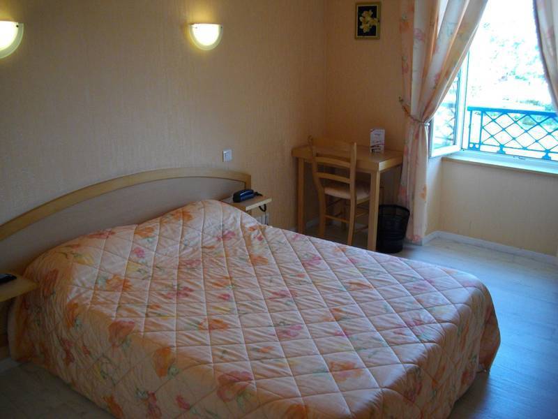 Hotel La Renaissance Cherbourg-en-Cotentin Zewnętrze zdjęcie