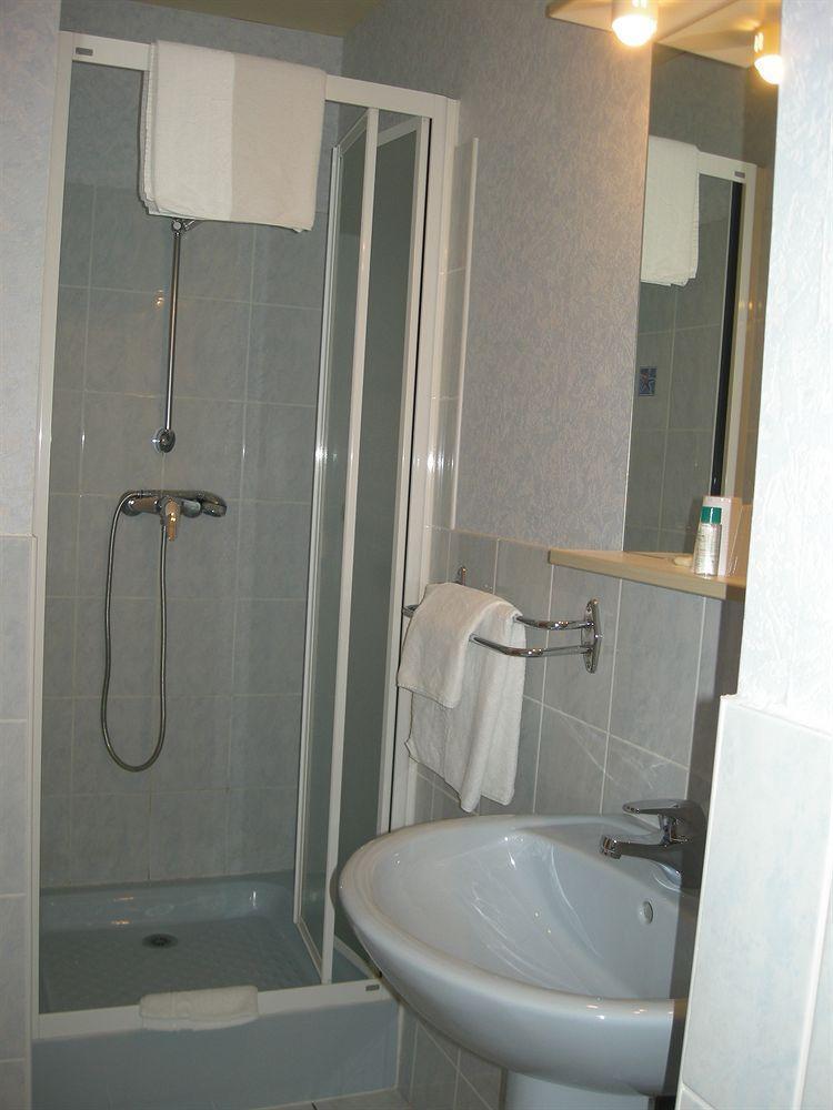 Hotel La Renaissance Cherbourg-en-Cotentin Zewnętrze zdjęcie