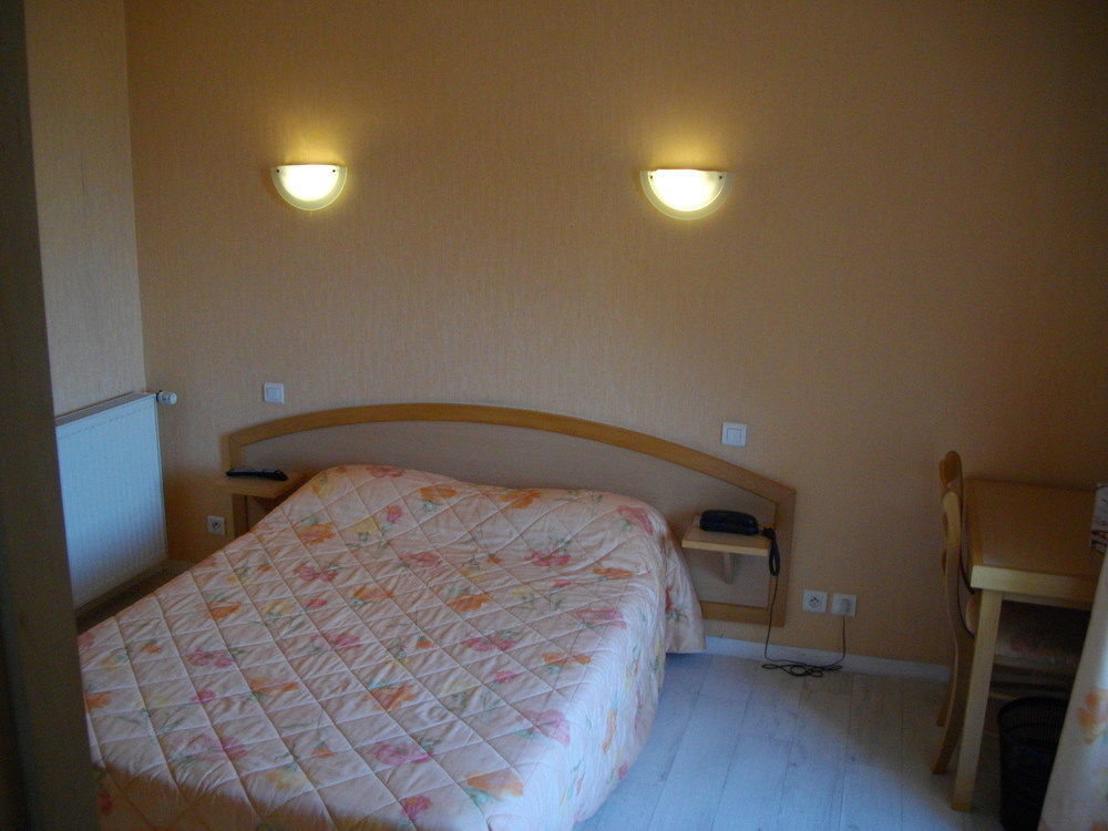 Hotel La Renaissance Cherbourg-en-Cotentin Zewnętrze zdjęcie