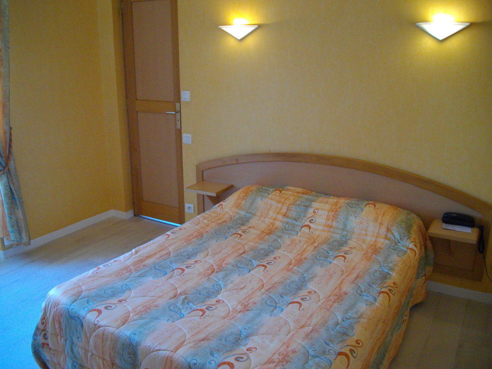 Hotel La Renaissance Cherbourg-en-Cotentin Zewnętrze zdjęcie